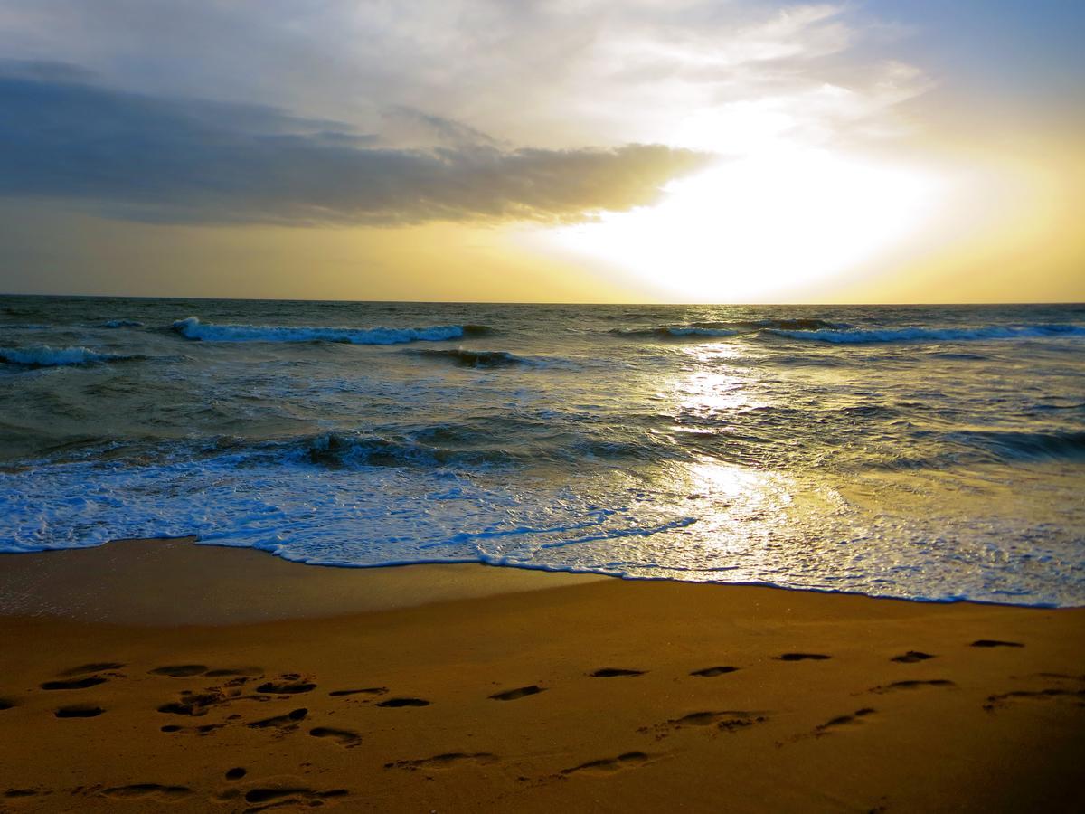 Rainbow Beach Hotel Негомбо Экстерьер фото