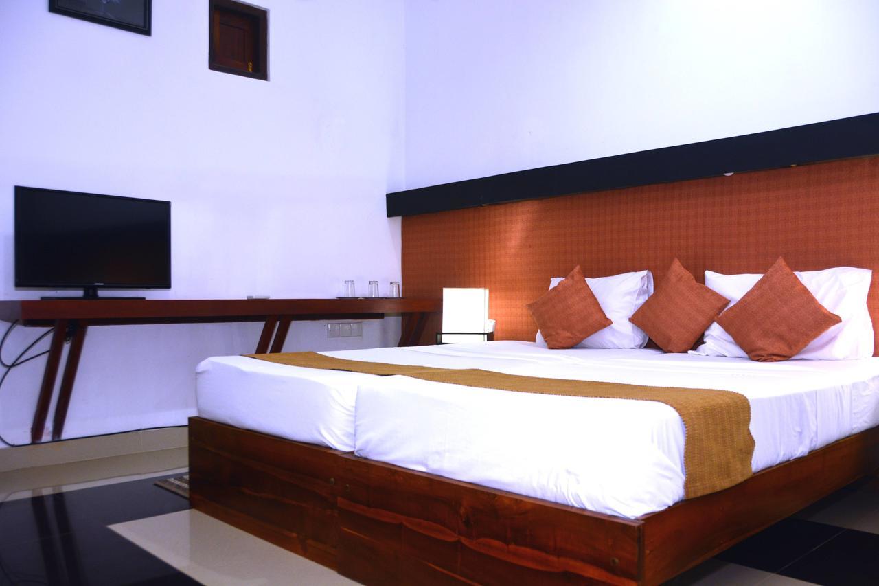 Rainbow Beach Hotel Негомбо Экстерьер фото